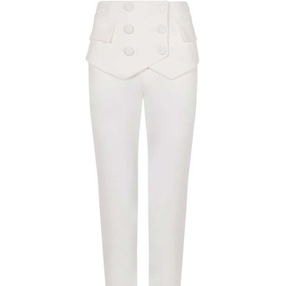 White Aavelle pants.
